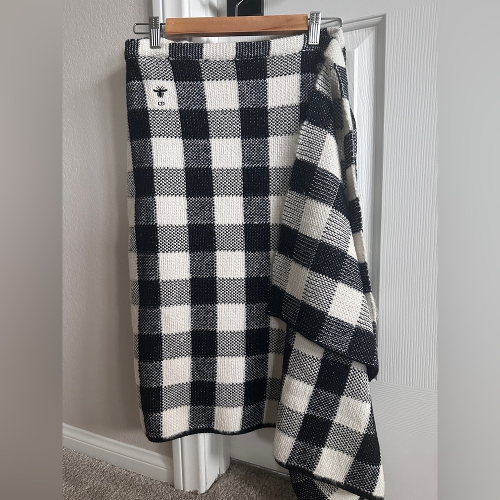 💯 authentic Christian Dior Wool plaid Midi Length Skirt
